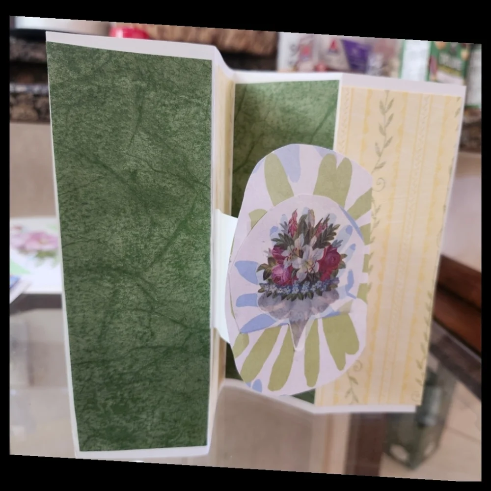 Giftable Greeting Cards Set of 8 | Vintage Collage Aesthetic| Blank All Occasion
